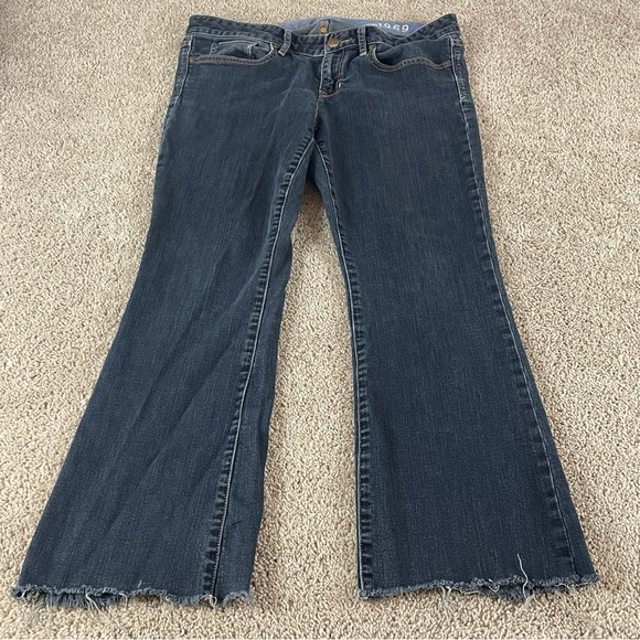 Gap Flare Jeans Women’s 31/12 (34x27) Y2K Distressed Hem Retro Wide Denim S65 - Picture 1 of 11